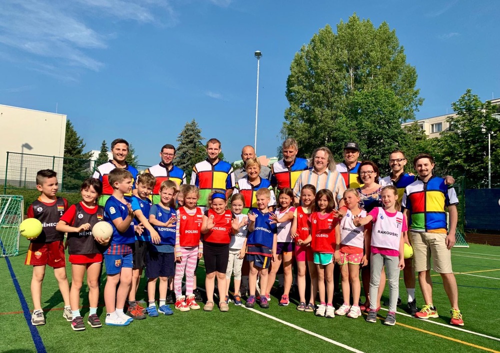 Foto: Pilotní projekt Trenéři ve škole - Praha 6 - jaro 2019 Foto: Pilotní projekt Trenéři ve škole - Praha 6 - jaro 2019